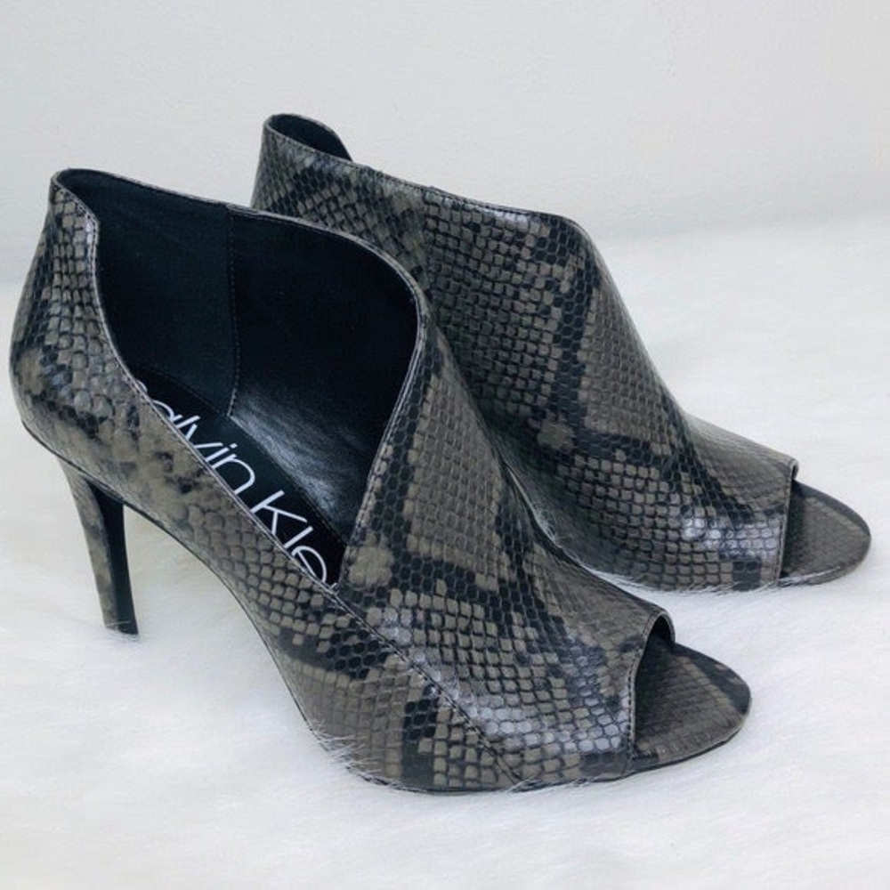 Calvin Klein Nastassia Snake Skin Pumps